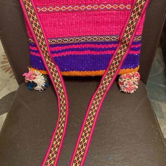 Colorful Woven Shoulder Bag - Picture 3 of 5